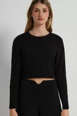 Tezenis Cropped Long-Sleeve Cable Knit Sweater In Fully-Fashioned Cotton