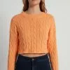 Tezenis Cropped Long-Sleeve Cable Knit Sweater In Fully-Fashioned Cotton