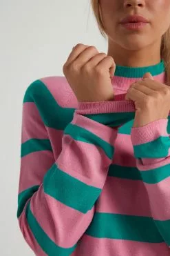 Tezenis Long-Sleeve Mock Turtleneck Crop Top 8 Tezenis Long-Sleeve Mock Turtleneck Crop Top -Outlet Tops Store 1ML1358318V DT1W