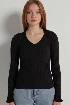 Tezenis Ribbed Long-Sleeve V-Neck Sweater