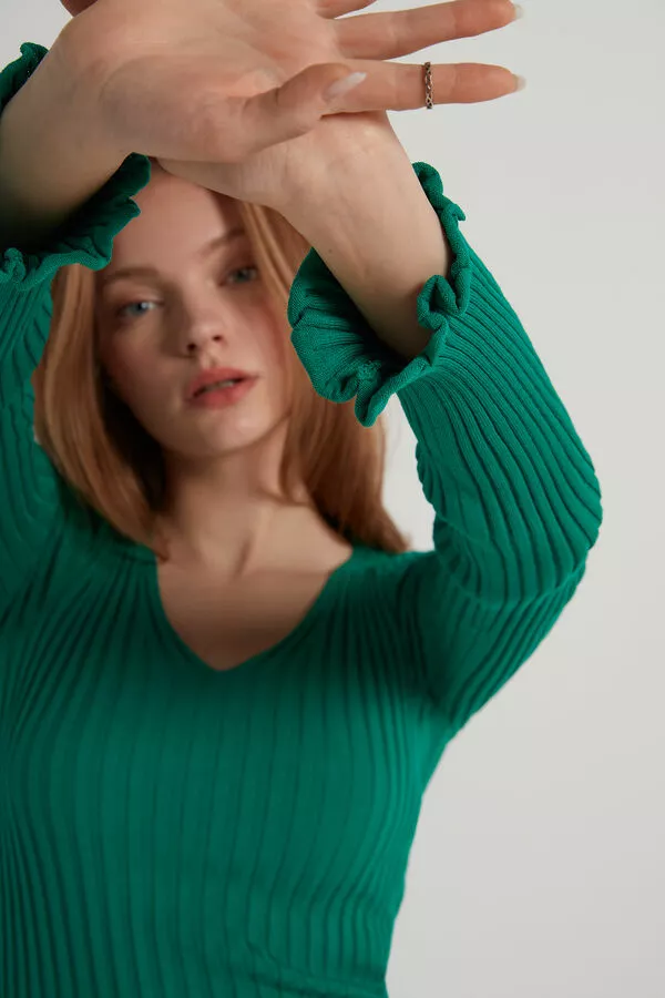 Tezenis Ribbed Long-Sleeve V-Neck Sweater 3 Tezenis Ribbed Long-Sleeve V-Neck Sweater - Image 3